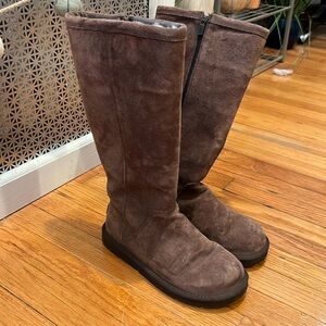 UGG Australia tall chocolate brown boots size 7